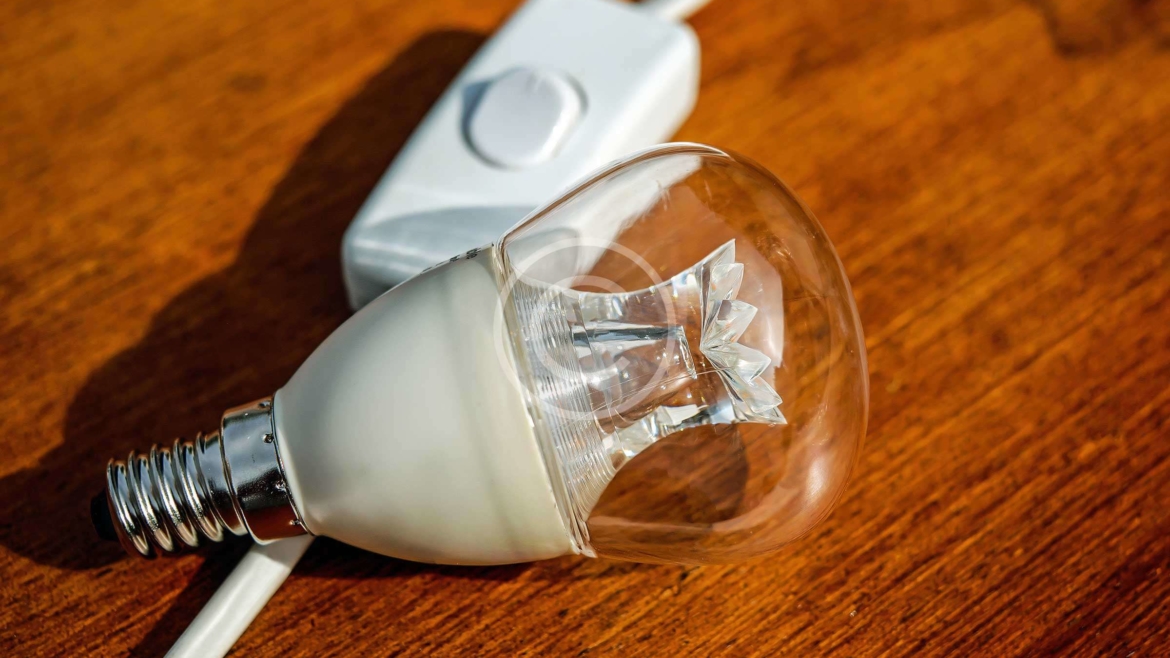 A Quick Guide to Choosing Light Bulbs